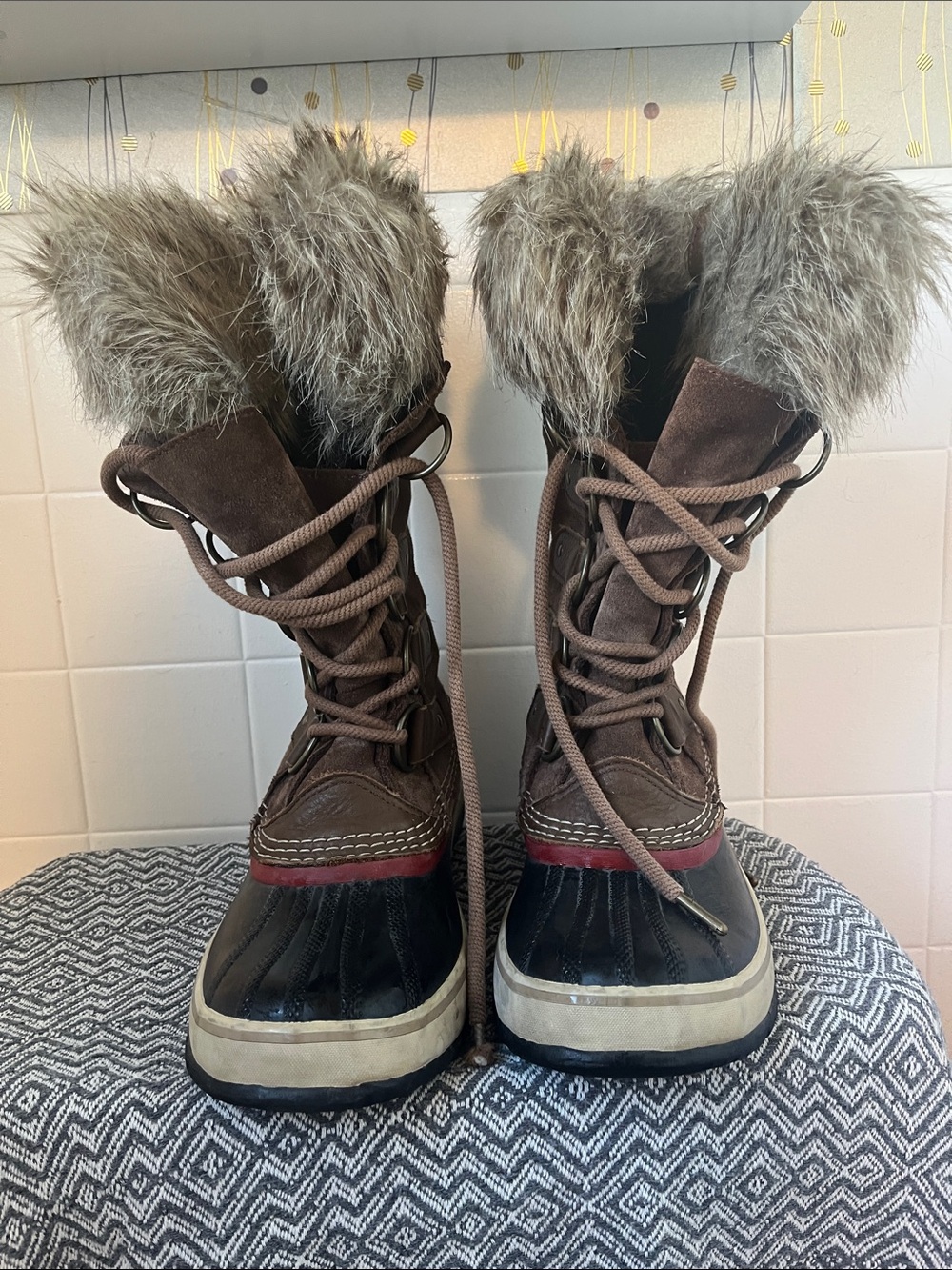 Sorel Women’s Brown Faux-Fur Lace-Up Winter Boots
